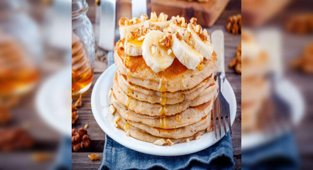 Oatmeal Cinnamon Pancake with Eggs Recipe How to Make Oatmeal Cinnamon Pancake with Eggs Recipe