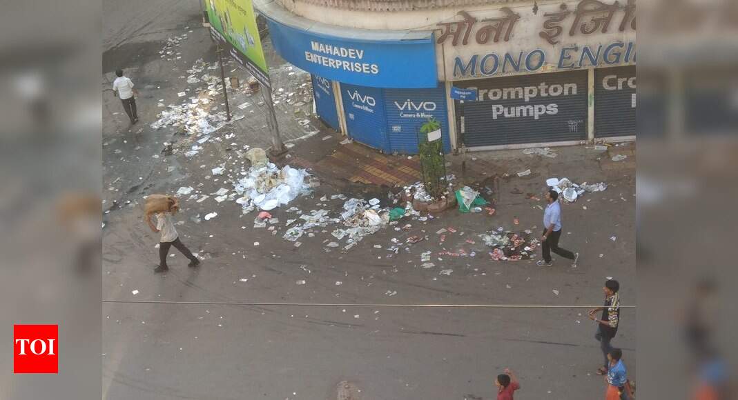 unbearable stink - Times of India