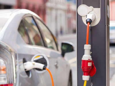 Six leading car makers seek to electrify e-vehicle plan