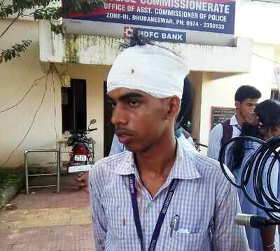 Pre Poll Violence Occurs In Rajdhani College Bhubaneswar News Times Of India
