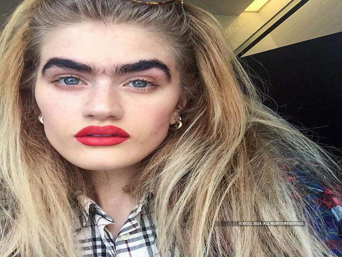 Model Sophia Hadjipanteli proudly flaunts monobrow