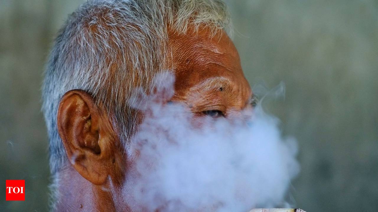 Thirdhand smoke danger remains for months