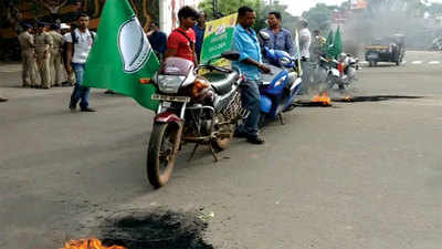 Bhubaneshwar: BJD protest against fuel price rise