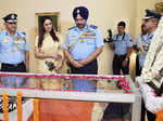 B S Dhanoa pays his last respects to Arjan Singh