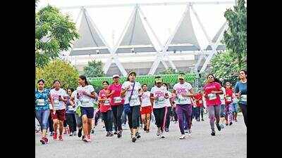 Babywearing moms, 101-year-old woman join this run for a cause