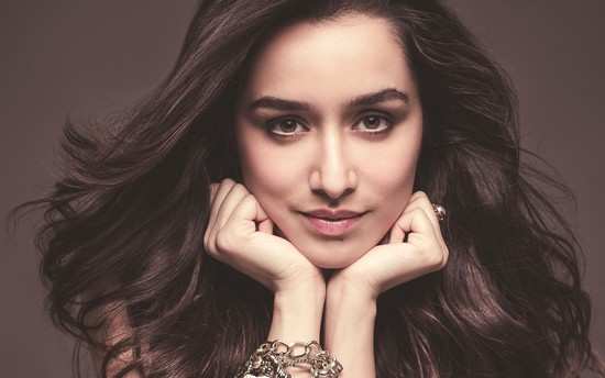 Shraddha Kapoor and makers of ‘Haseena Parkar’ accused of cheating by clothing manufacturer