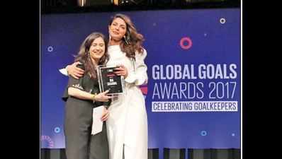 UN award for Delhi girl who helps acid attack survivors