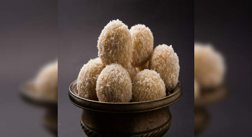 Navratri Sweet Potato Ladoos Recipe: How to Make Navratri Sweet Potato Ladoos Recipe | Homemade Navr