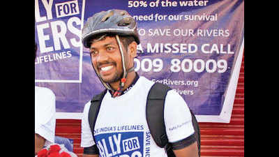 Cycling from Kashmir to Kanyakumari to save India’s dying rivers