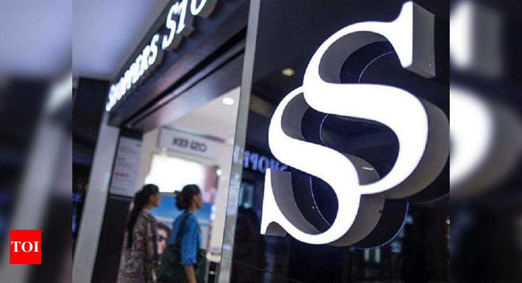 Amazon's investment arm picks up 5 in Shoppers Stop Times of India