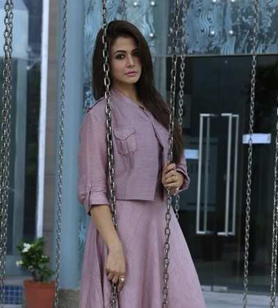 Lycra Cotton Ladies Plain Midi Dress at best price in Surat | ID:  2851626067897