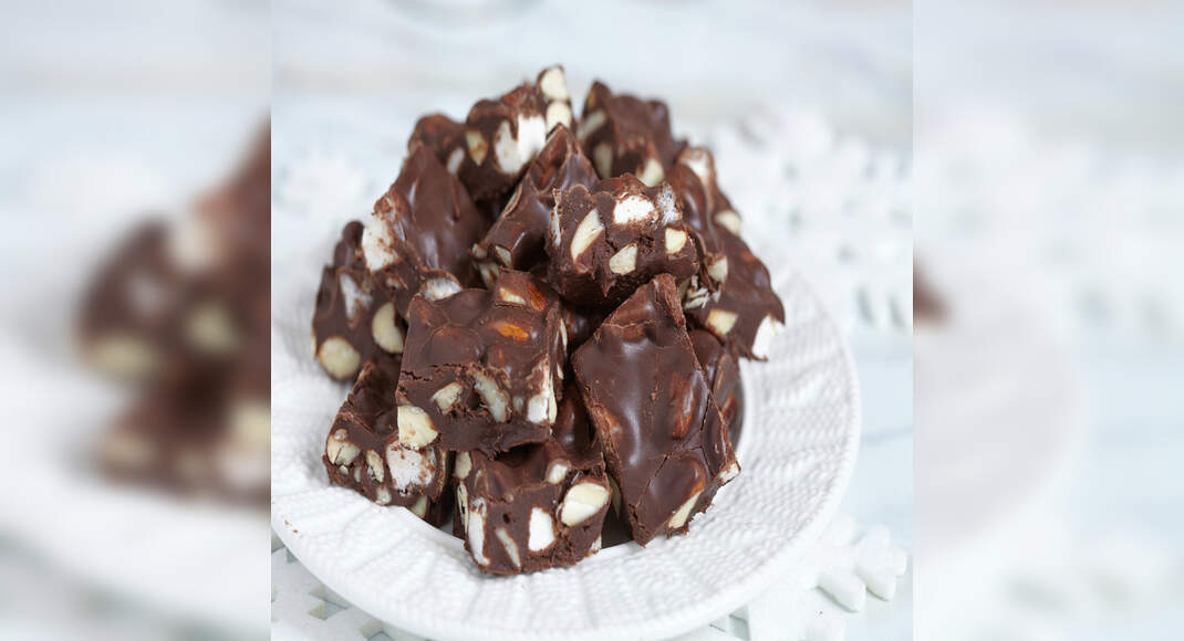 Road Fudge Recipe: How to Make Road Fudge Recipe | Homemade Road Fudge ...