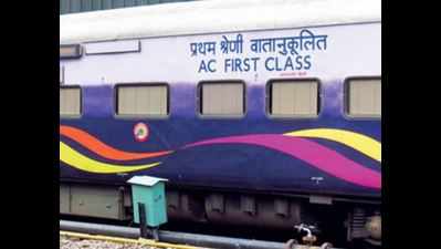 First day, bad show: Taps, carpets go missing from Mahamana Express