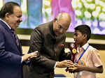 Ram Nath Kovind with Union Minister Harsh Vardhan gives an award