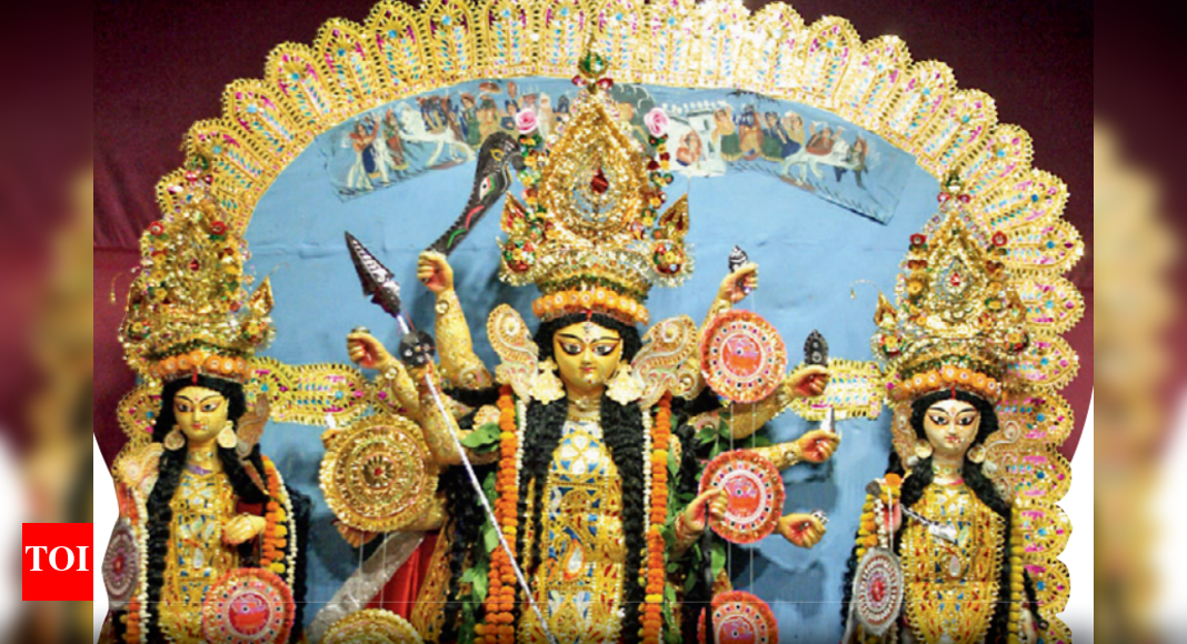 Navratri 2017 This year’s idol mirrors Bengali Club’s first Durga