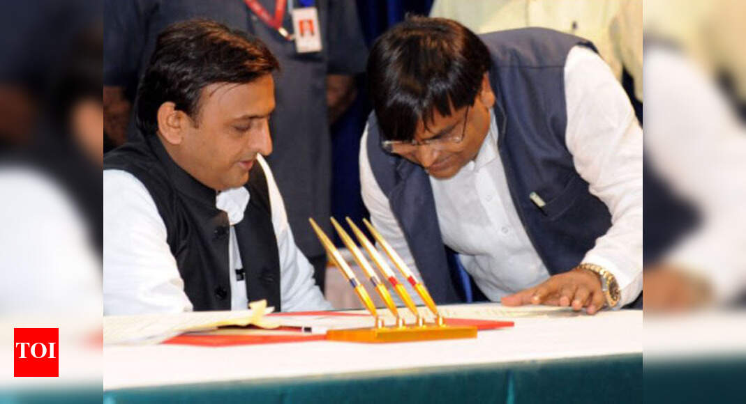 POCSO court rejects Gayatri Prajapati's second bail plea in gangrape ...