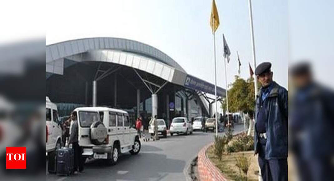 Srinagar, Raipur airports get Best Airports awards | Delhi News - Times ...