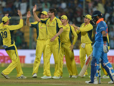 4th ODI: Australia halt India's winning run with 21-run victory