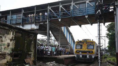 Funds meant for construction of Elphinstone Road foot over bridge not used
