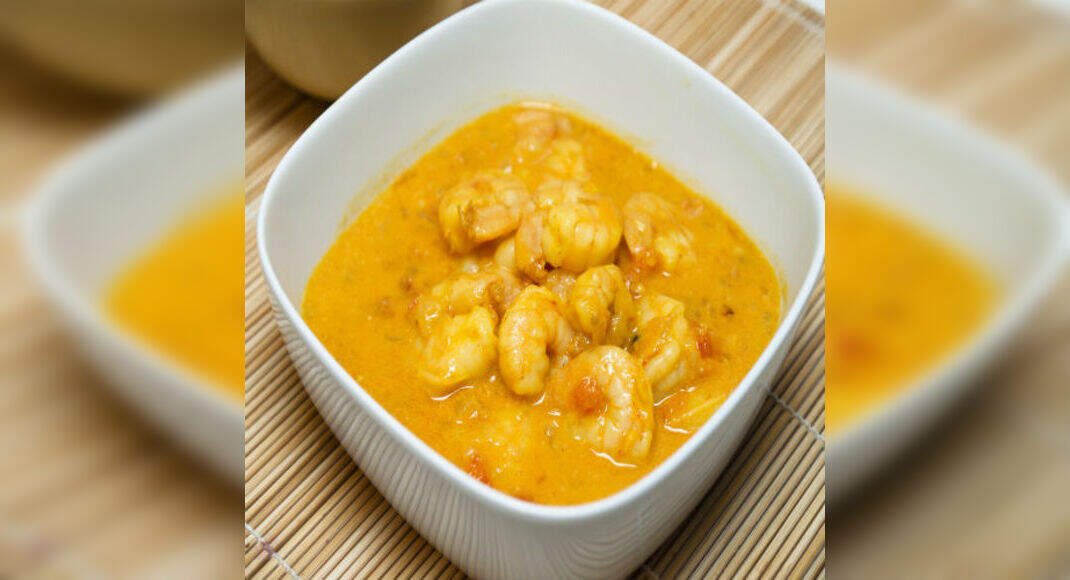 Coconut Shrimp Curry Recipe: How to Make Coconut Shrimp Curry Recipe | Homemade Coconut Shrimp Curry
