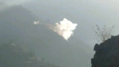 Pakistan violates ceasefire along LoC, 1 civilian killed