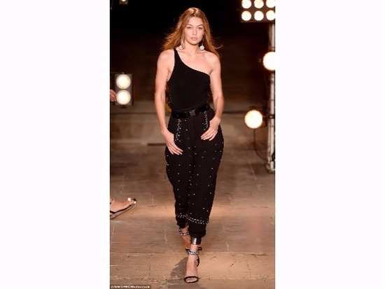 Gigi Hadid finally takes the ramp at Paris Fashion Week and here’s how awesome she looks!