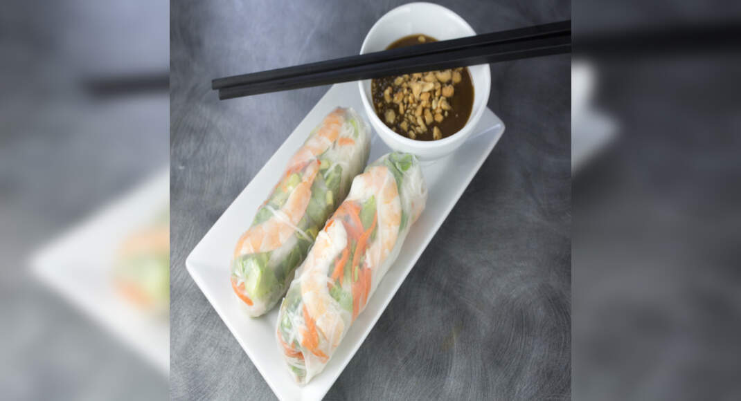 Shrimp Spring Rolls with Peanut Sauce Recipe: How to Make Shrimp Spring Rolls with Peanut Sauce Reci