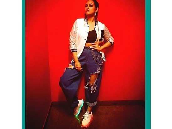 Sonakshi Sinha rocks this denim trend like no other and we’re crushing all over her look!
