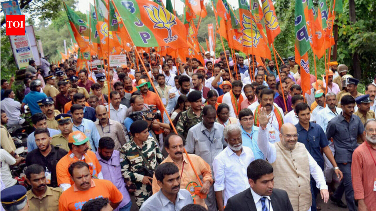 Live Updates: Jan Raksha Yatra in Kerala: Yogi Adityanath joins Amit ...