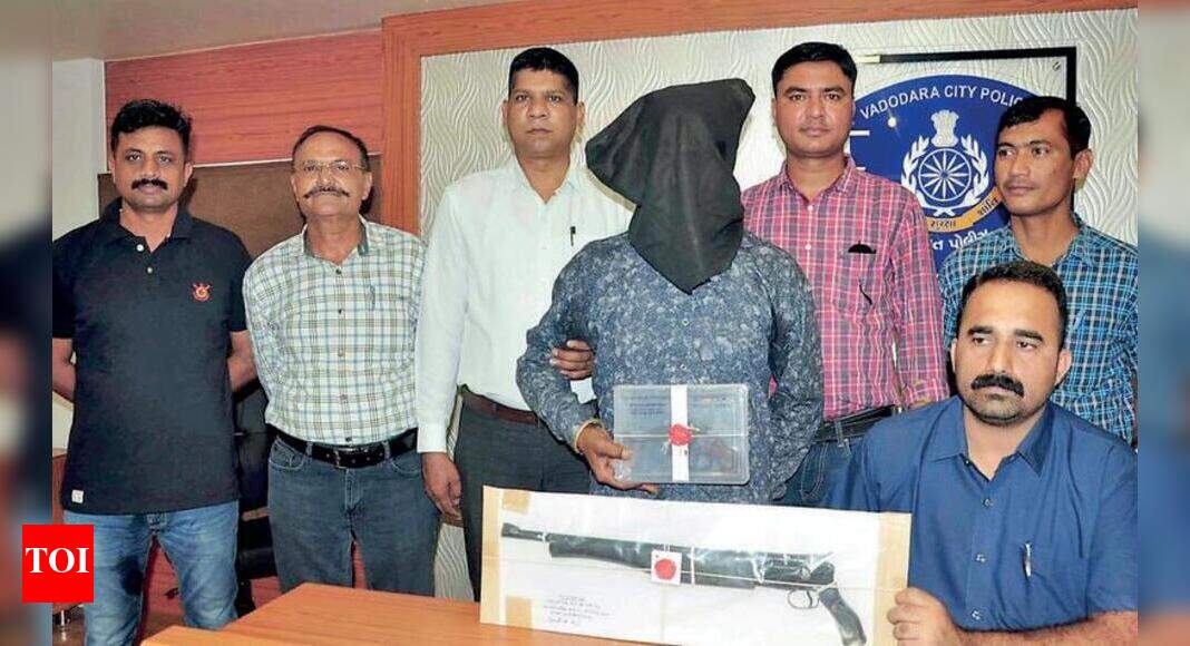 Man held with weapons near Golden Chowkdi | Vadodara News - Times of India