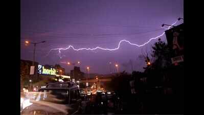 The heavens open up yet again in Mumbai