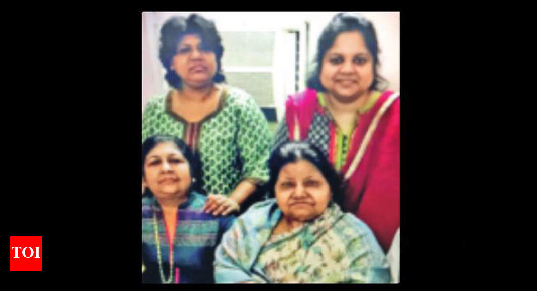 Four women of a family, guard murdered in east Delhi house | Delhi News ...