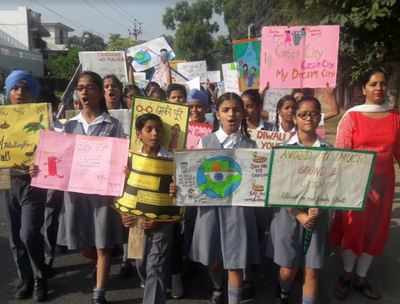 School students promote green Diwali