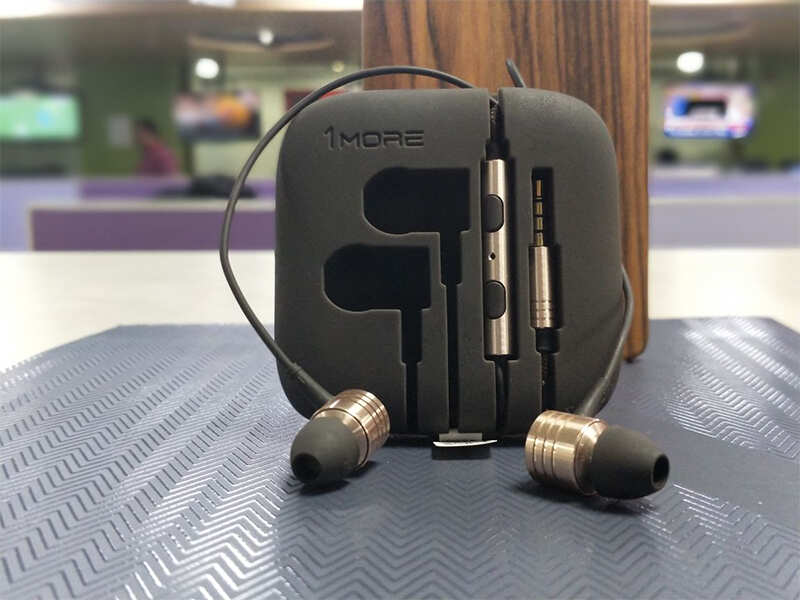 skullcandy indy case size
