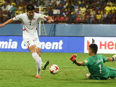 Brazil beat 'defensive' North Korea 2-0, book knock-out berth