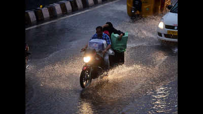 Despite heavy rains, 8 Telangana districts still dry