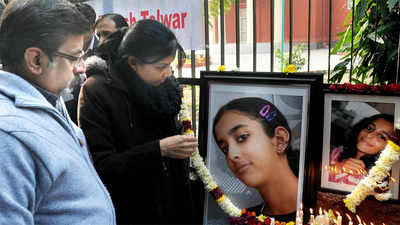 Aarushi verdict: Rajesh and Nupur Talwar acquitted