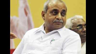 Compensatory jobs for sanitation workers' kin died on duty: Nitin Patel