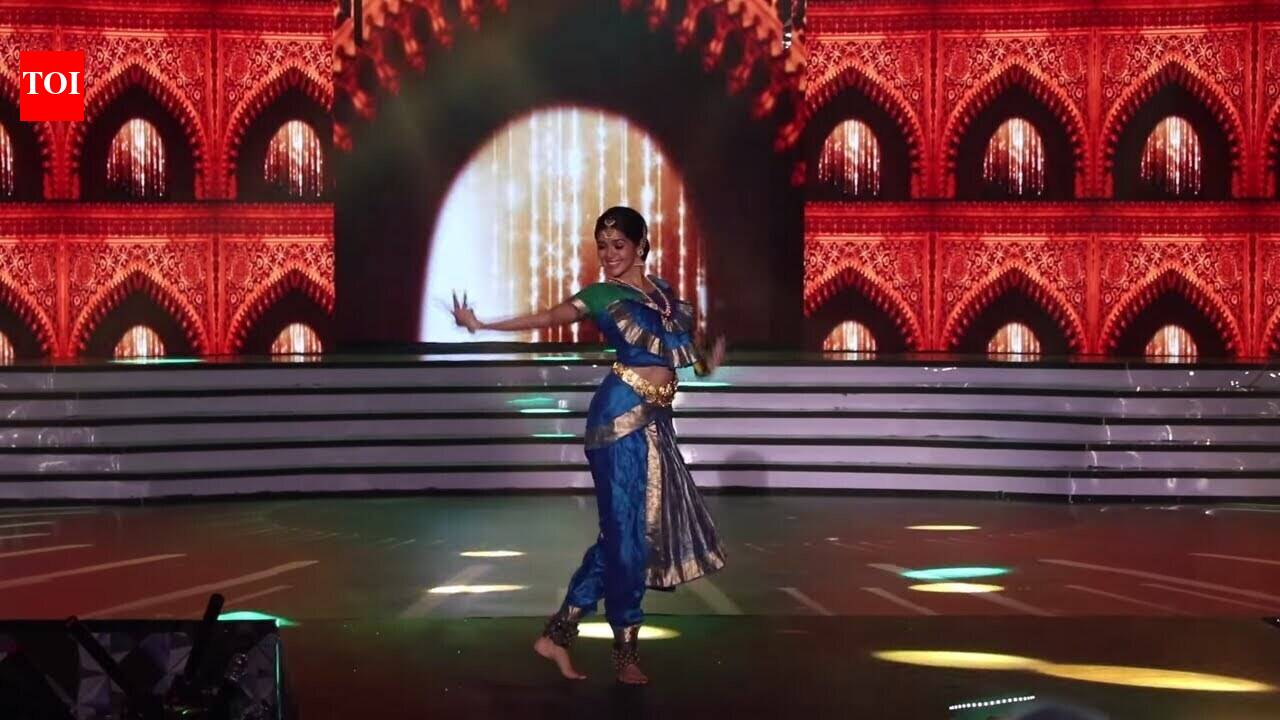 tejaswini manogna: Yamaha Fascino Miss Diva 2017: Tejaswini Manogna's ...