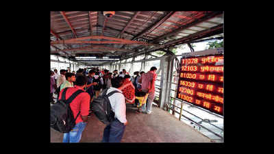 Passengers demand removal of display board from 'foot overbridge'