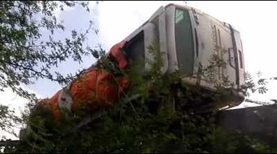 2 died, 46 injured as bus going to Ajmer durgah overturns in Neemuch