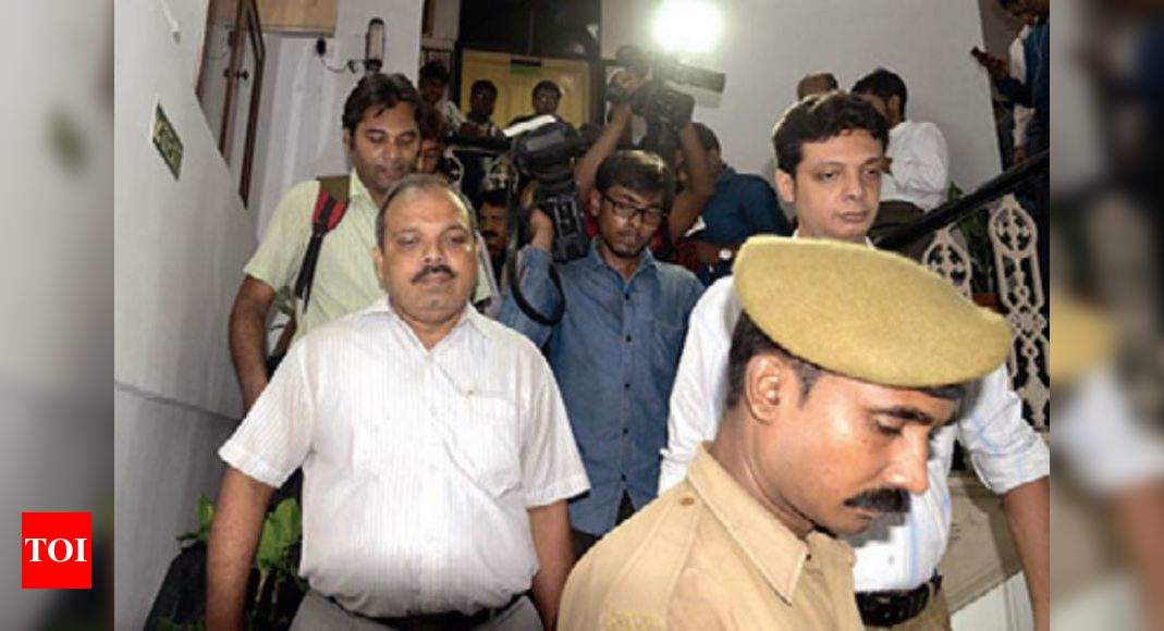 Cbi: CBI team visits mayor's office for Narada investigation | Kolkata ...