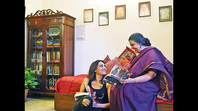 Swara & Ira Bhasker: Bookworms & filmi keedas, this DU-JNU family are!