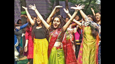 Diwali melas across DU add colour to the festive season