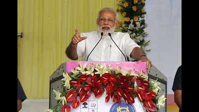 Narendra Modi 'bows' to people of Gujarat ahead of visit