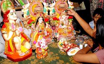 Decorative idols of Allahabad markets | Allahabad News - Times of India