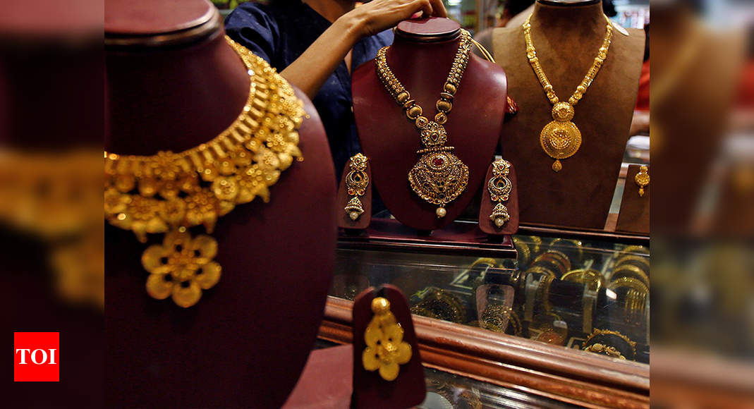 Discounts galore to add glitter to gold  Kolkata News - Times of India