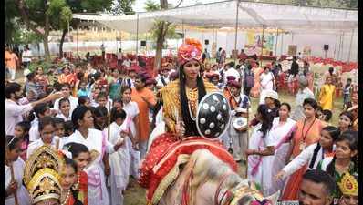 Varanasi celebrates birth anniversary of Jhansi ki Rani Laxmi Bai