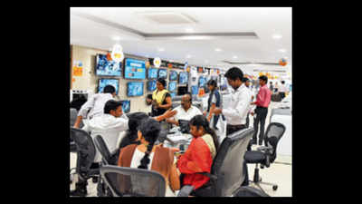 Electronics replace gold this Diwali, online shopping affects retail markets