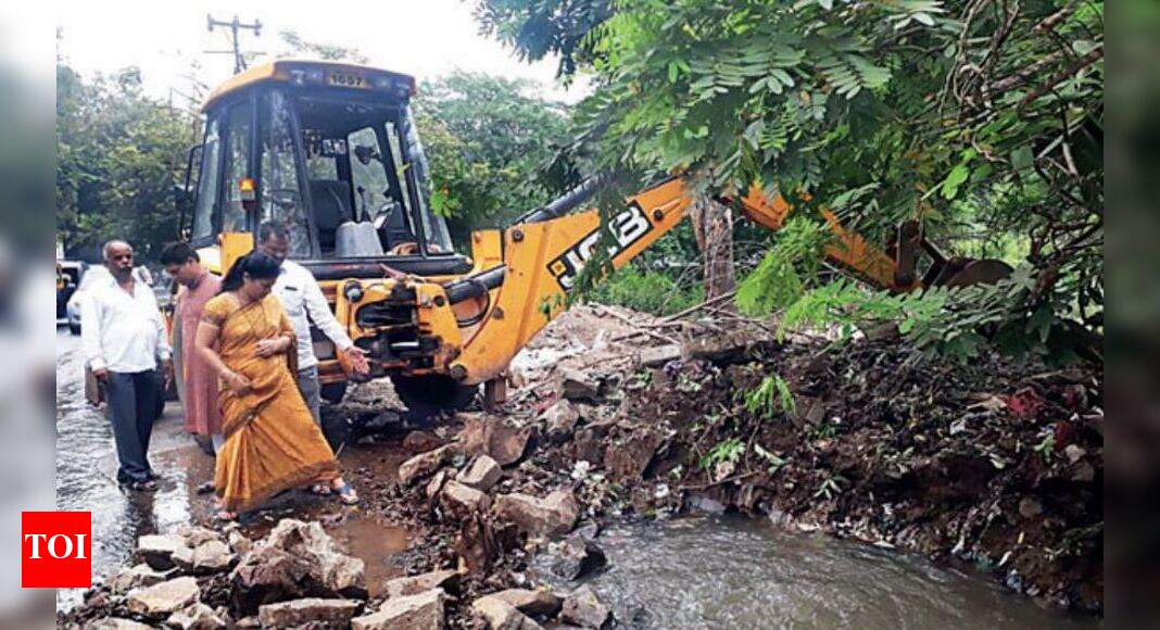 Water pipeline burst affects 50 societies on NIBM Road Pune News